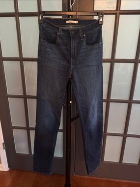 Levi's Women's Straight Leg Dark Blue Jeans